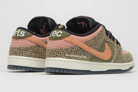 Nike SB x Arts-Rec Dunk Low Pro Sneakers - Khaki/Amber Brown/Rough Green/Rust Pink