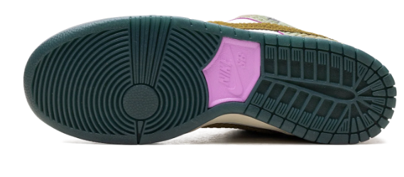 Nike SB Dunk Low Alexis Sablone 'Chameleon' Sneakers - HJ3386-300