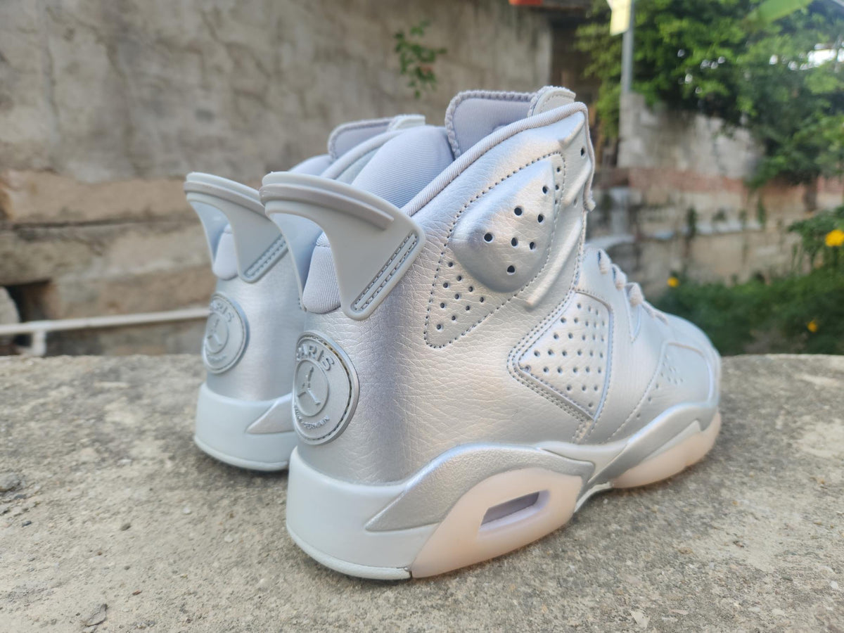 Air Jordan 6 Sneakers - All Silver