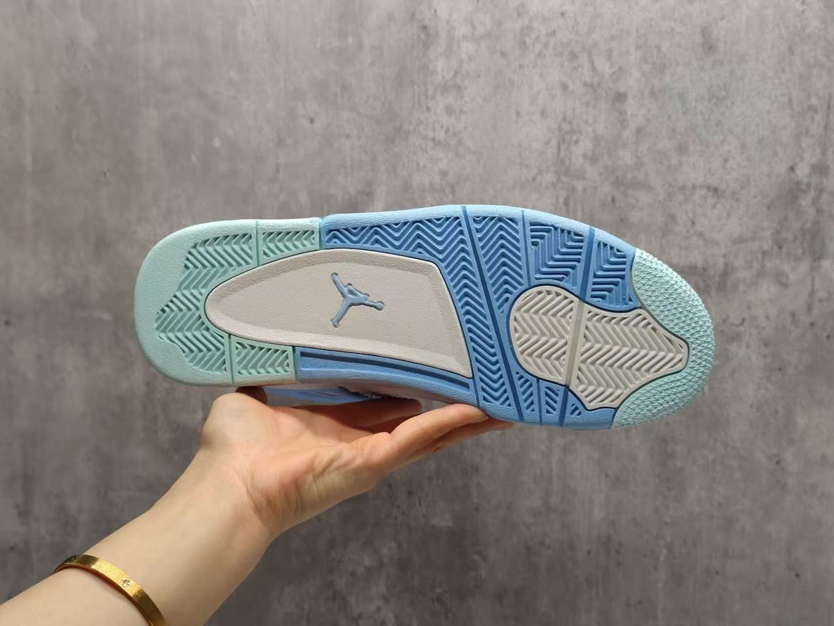 Air Jordan 4 Retro 'Forget Me Not' Sneakers