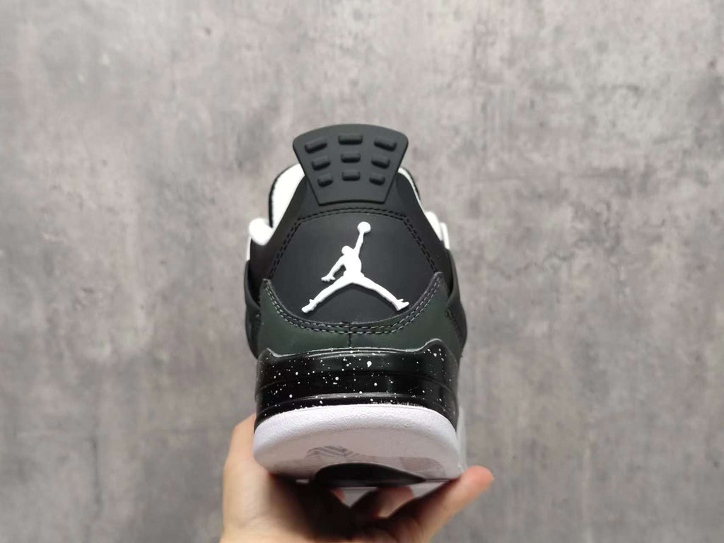 Air Jordan 4 Retro Fear | Shadow Threshold