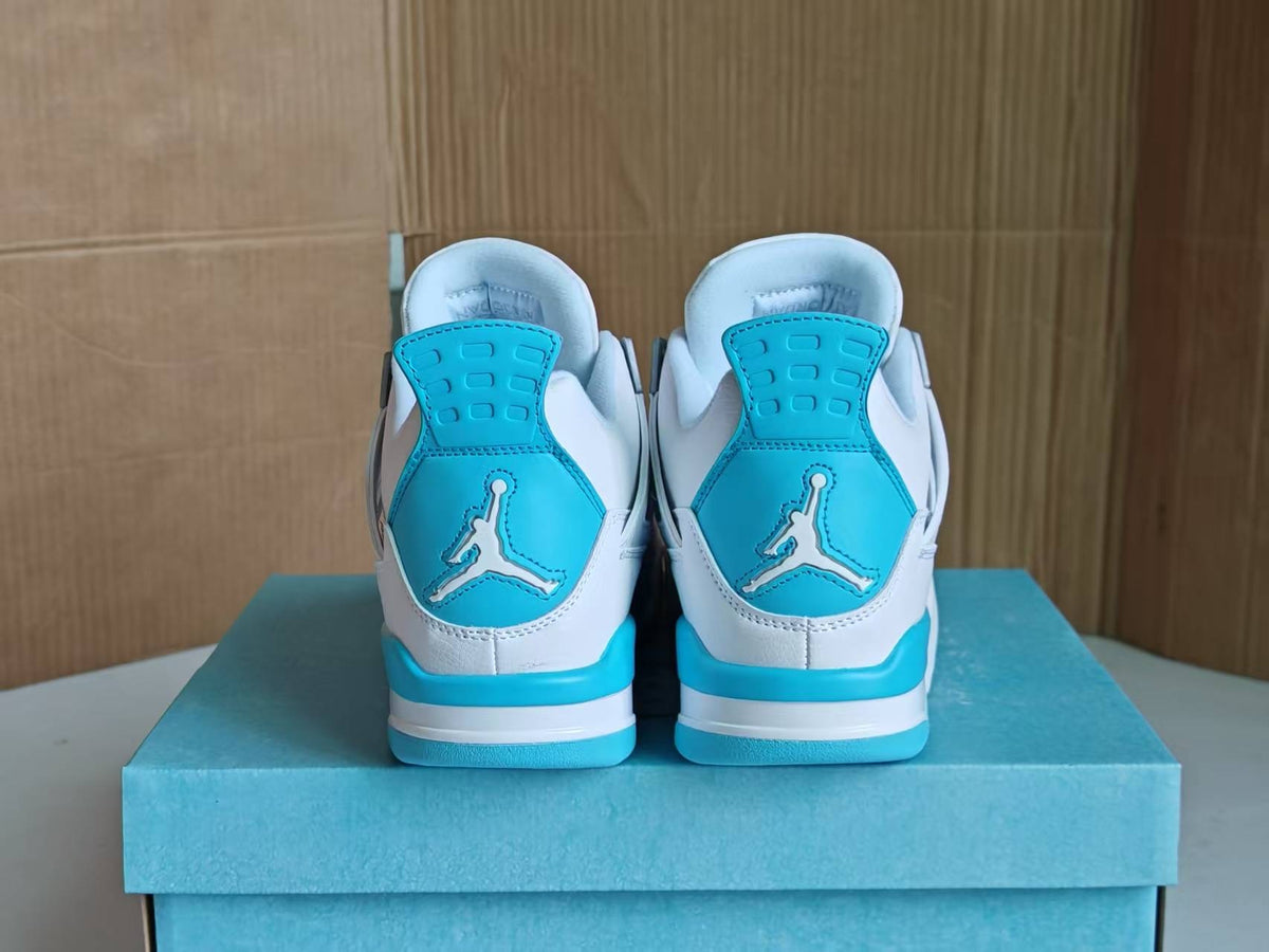 Air Jordan 4 Retro Unisex Sneakers - White/Aluminum - HV0823-100