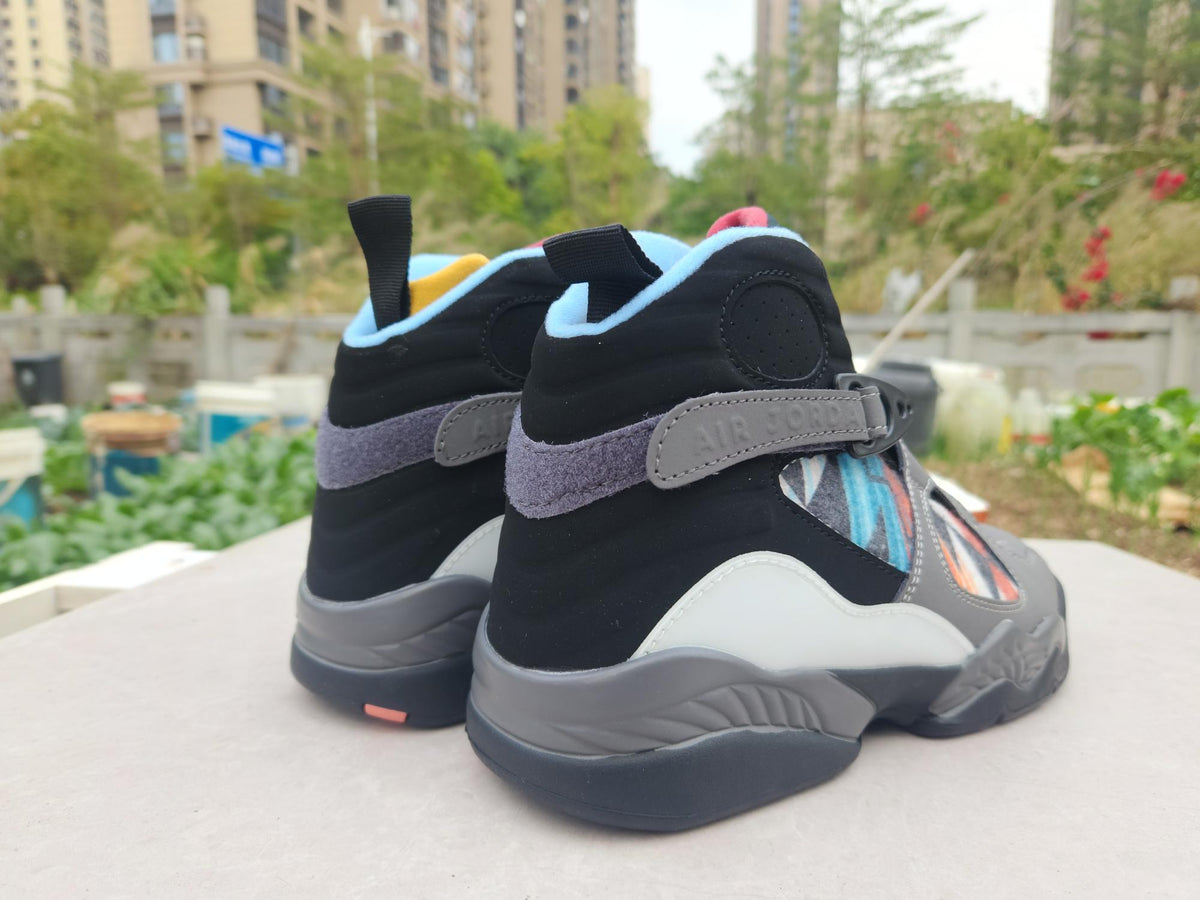 Air Jordan 8 Sneakers - Grey/Black/Jade