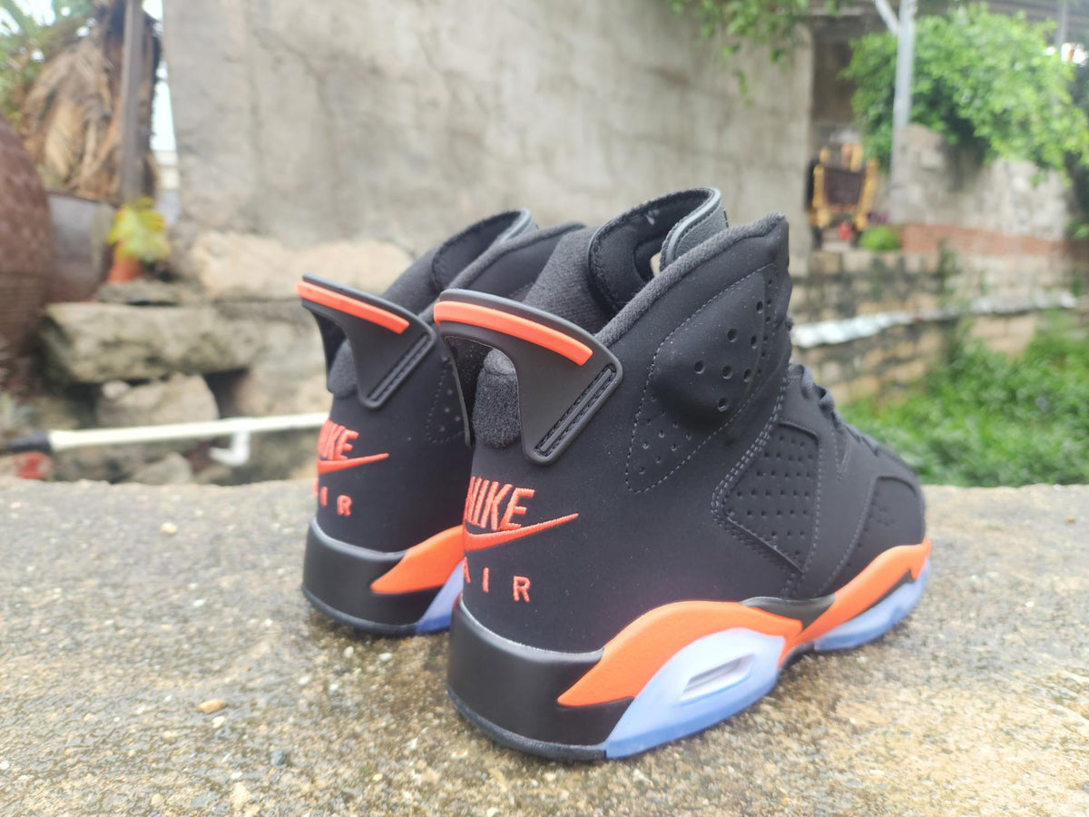 Air Jordan 6 Retro 'Shattered Backboard' Sneakers - Black/Orange