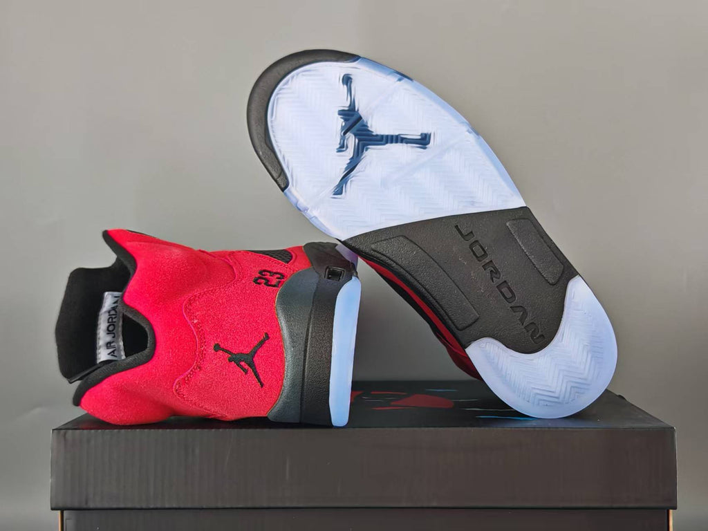 Air Jordan 5 Retro 'Batman Beyond' Unisex Sneakers - IY4876-001