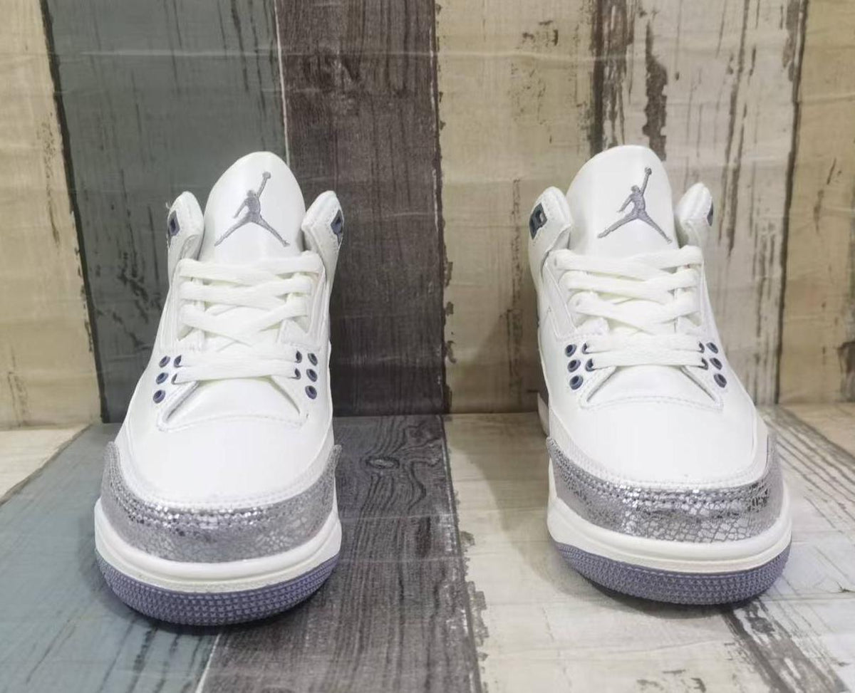 Air Jordan 3 Retro Sneakers - Beige/Silver