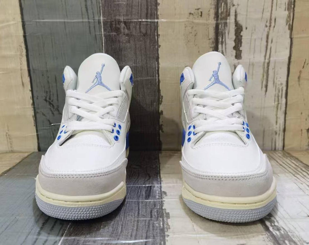 Air Jordan 3 Retro 'Off-White Moon' Sneakers
