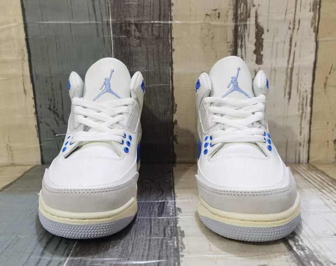 Air Jordan 3 Retro 'Off-White Moon' Sneakers