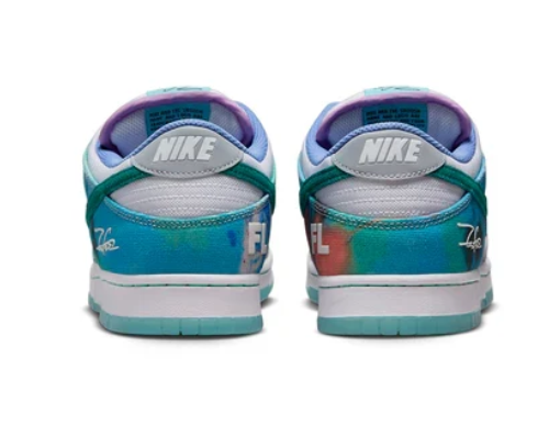 Nike SB Dunk Low Futura Laboratories 'Bleached Aqua' Sneakers - HF6061-400