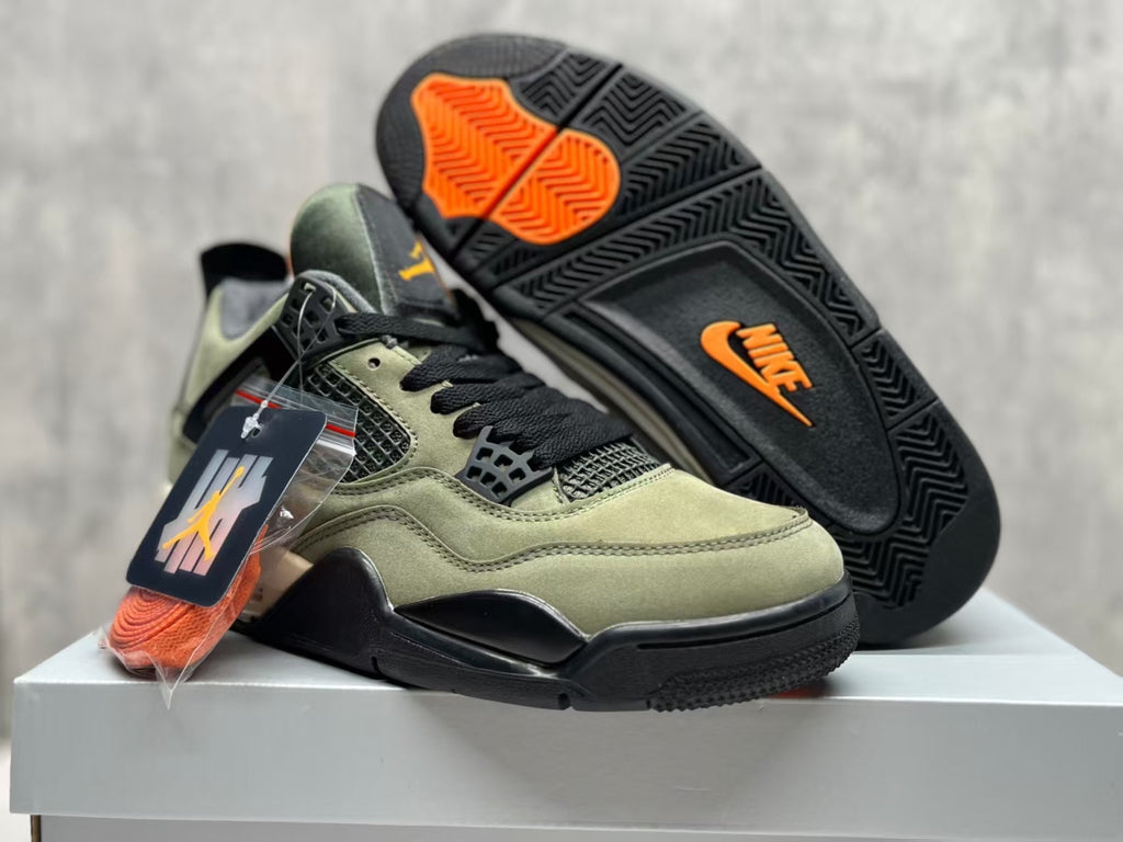 Air Jordan 4 Retro 'Silk Green' Sneakers