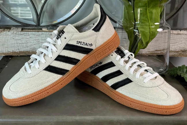 adidas Handball Spezial Women's Sneakers – Aluminum Core Black
