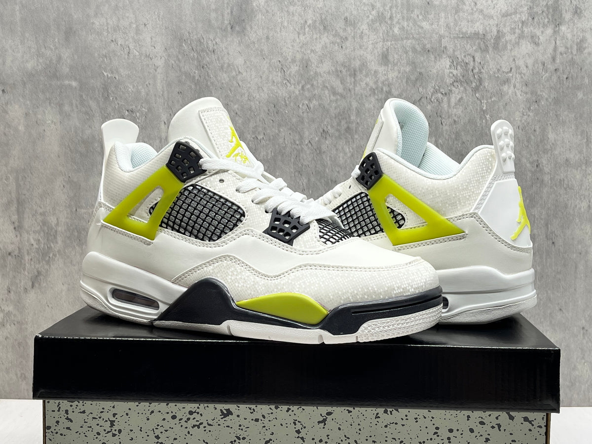 Air Jordan 4 Retro Sneakers - New Colorway