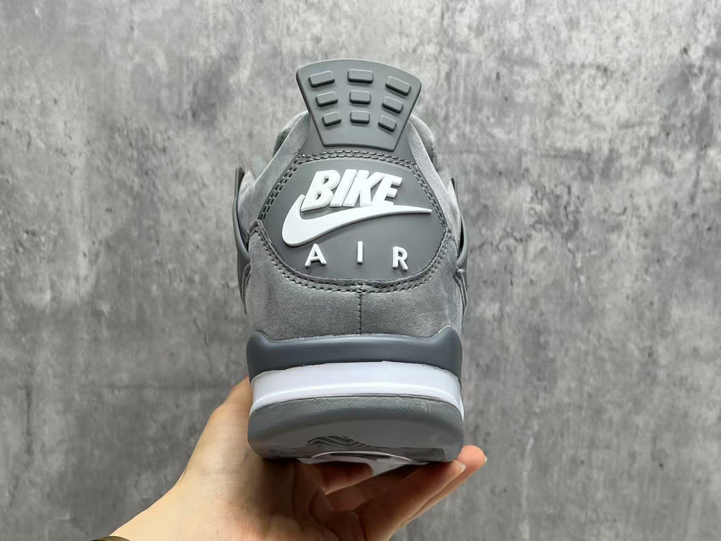 Air Jordan 4 Retro 'Cool Grey' Sneakers