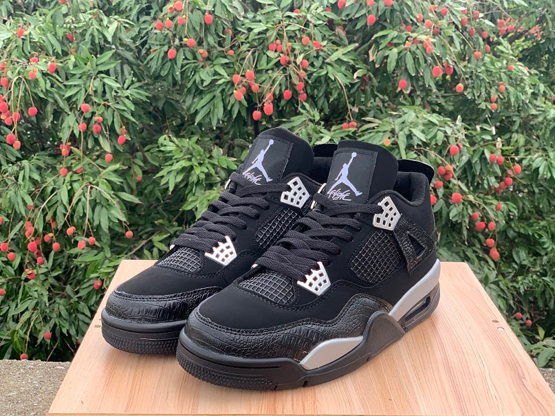 Air Jordan 4 'Spotlight' Sneakers