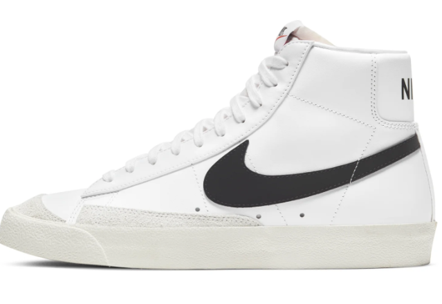 Nike Blazer Mid '77 Vintage 'White Black' Sneakers - BQ6806-100