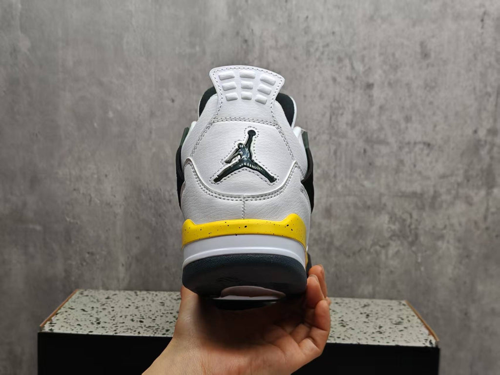 Air Jordan 4 Retro 'Lightning' Unisex Sneakers - CT8527-700