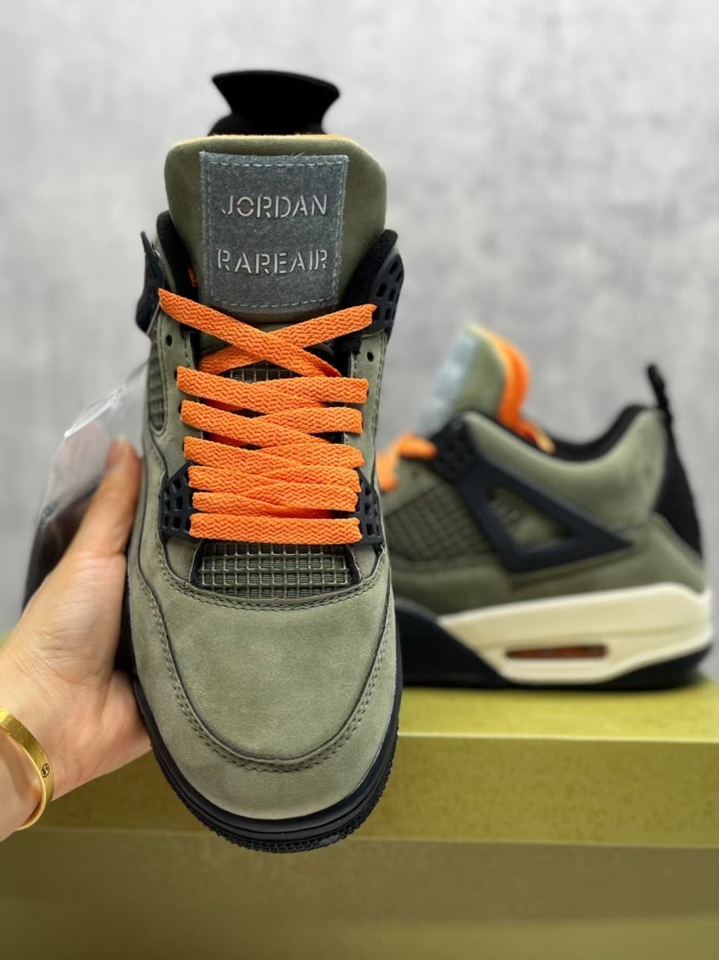 Air Jordan 4 Retro Sneakers - Olive Green